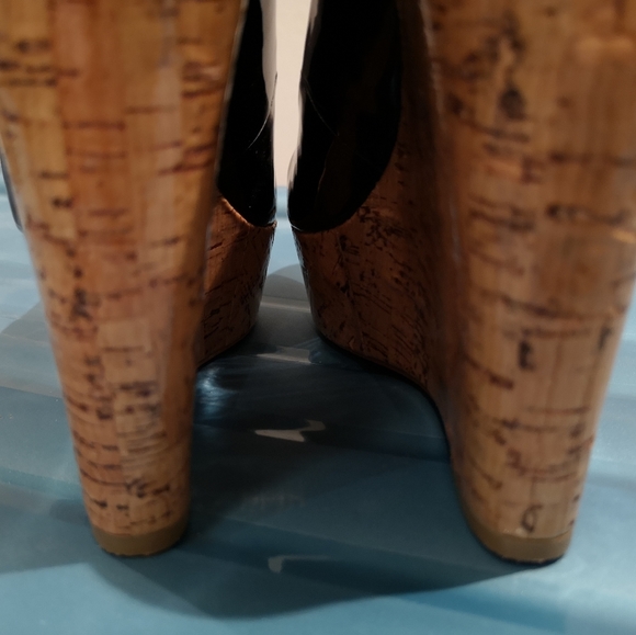 Shoes - Picture 3 of 5